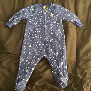 Nike bodysuit (6 months)